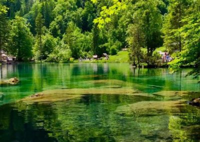 арт туризм в Швейцарии Озеро в Оберленде